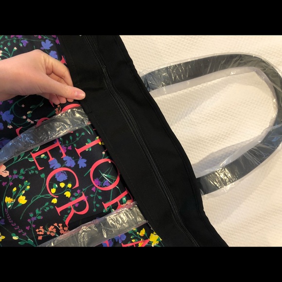 NWT! Victoria’s Secret large floral tote - Picture 5 of 6